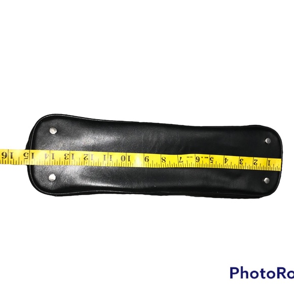 Etienne Aigner Classic Black Leather  Bag - Picture 5 of 13